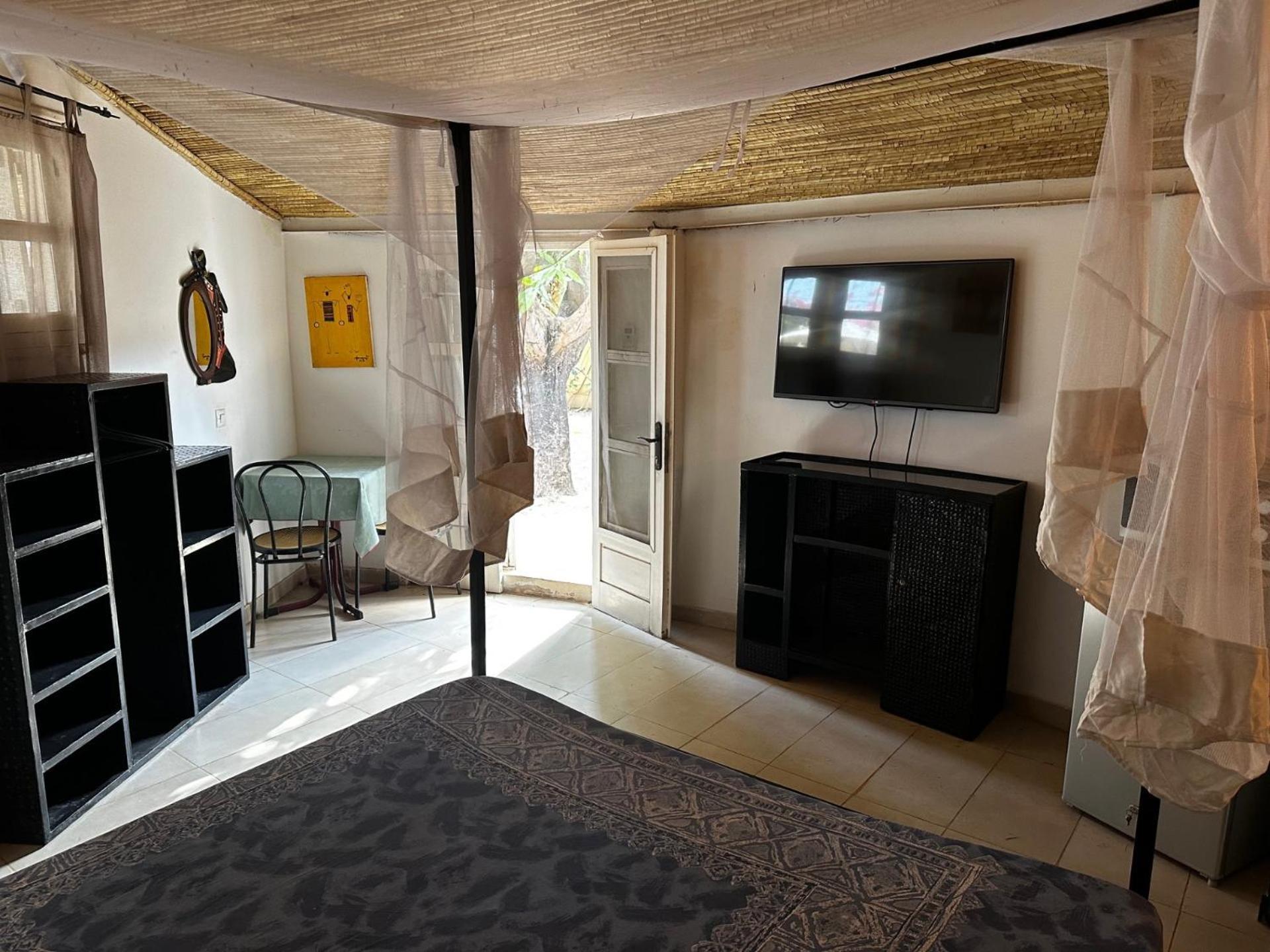 Carthago Manguier Apartment Мбур Екстериор снимка